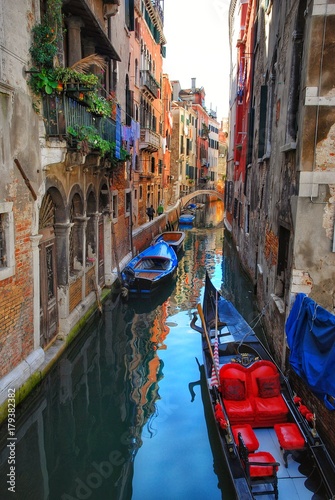gondola © Foap.com