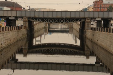 Wall Mural - railway bridge over the canal