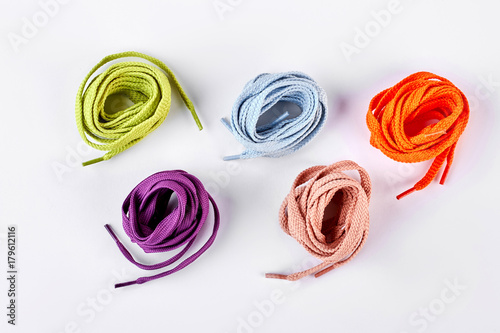 Photographie Five colorful round shoe laces