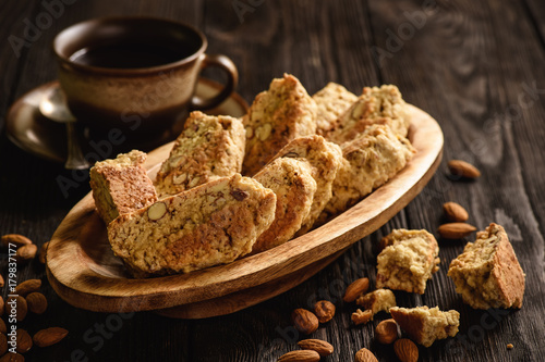Fotografía Homemade biscotti with almond and cup of coffee.