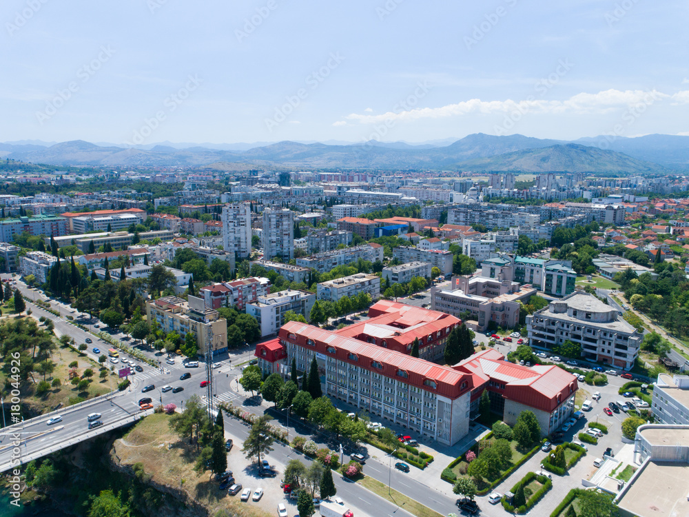 Obraz na płótnie aerial view of Millennium bridge over Moraca river in Podgorica w salonie