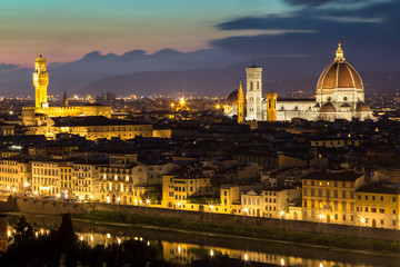 Wall Mural - Panorama view of Florence after sunset from Piazzale Michelangelo