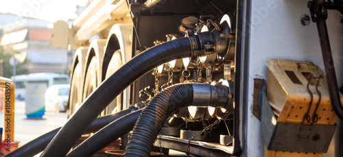 Photographie Tanker truck at the service station.