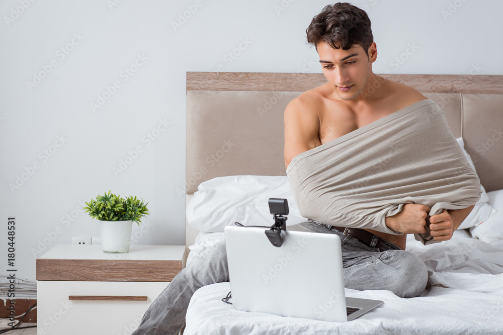 Poškodenie online dating