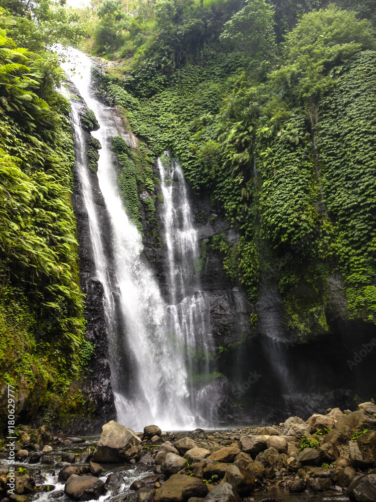 Sekumpul Waterfall - Bali, Indonesia - obrazy, fototapety, plakaty 