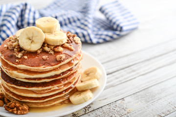 Wall Mural - Pancakes with banana