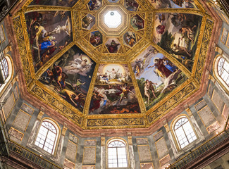 Canvas Print - interiors of Medici chapel, Florence, Italy