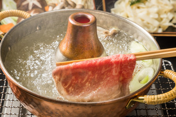 Wall Mural - 日本料理　しゃぶしゃぶ　Shabu-shabu hot pot Japanese beef