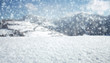 canvas print picture - Schöne Winterlandschaft mit Bergen im Hintergrund