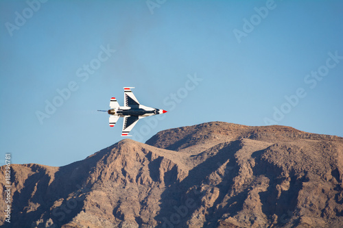 Fotografía United States Air Force Thunderbirds Flying Nellis Air Force Base Air Show