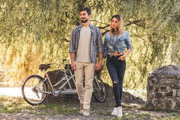 Poster - Couple resting in park