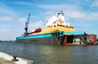 Frachtschiff zur Reparatur in der Werft, Schiffbau in Bremerhaven
