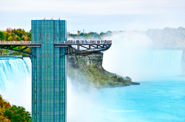Wall Mural - view of niagara falls and observation tower in autumn.
