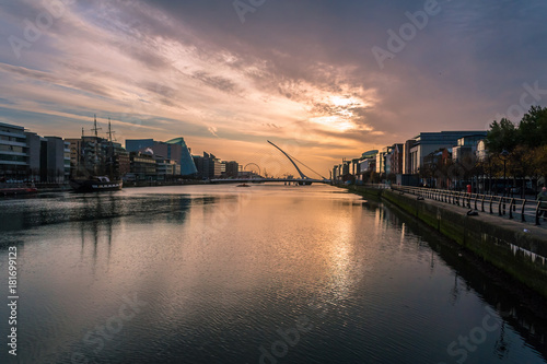 Zdjęcie XXL Rzeka Liffey Dublin