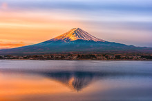 Mount Fuji And Lake Shojiko At Sunrise In Japan.