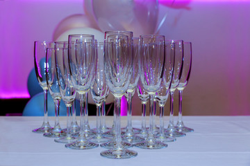 empty glasses on the white table