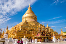 Bagan, Myanmar - December 6, 2014: Burmese People Pray And Worship At Shwezigon Paya, One Of Myanmar's Most Revered Pagodas, In Bagan, Myanmar (Burma).