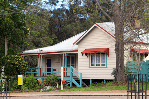 Zdjęcie XXL Australijski dom mieszkalny z obszarem podpodłogowym do wentylacji