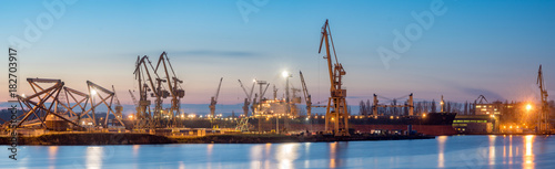 Zdjęcie XXL Szczecin, Poland-November 2017: Shipyard in Szczecin, panorama