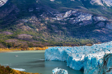 Wall Mural - The lake Argentino, Patagonia