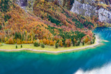 Fototapeta Londyn -  Klöntalersee bei Glarus in schönen Herbstfarben