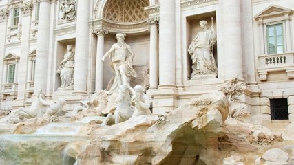 Canvas Print - Trevi Fountain in Rome - Italy. Fontana di Trevi is one of the most famous landmark in Rome.