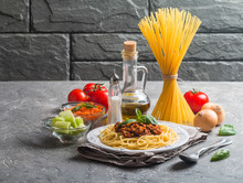 Spaghetti Bolognese With Ingredients