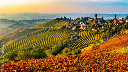 Fotografía Italian village from the Langhe region in Italy