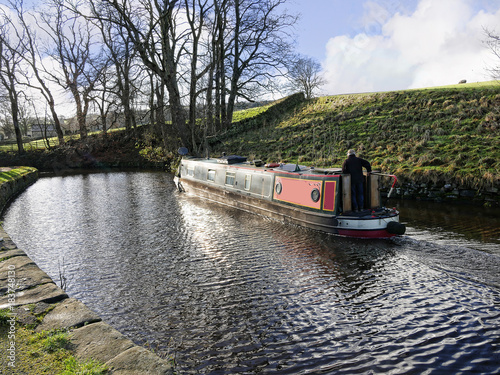 Fotografía The Leeds Liverpool Canal at Salterforth in the beautiful countryside on the Lan