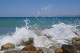 Fototapeta Morze - Rozbite fale na greckiej wyspie Kos
