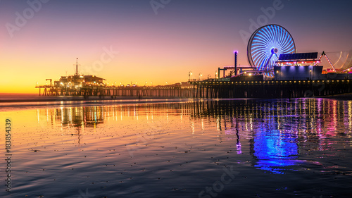 Fotomural Santa Monica beach and pier in California USA at sunset