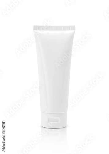 Photographie blank packaging cosmetic plastic tube isolated on white background