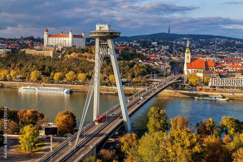 Obraz na płótnie Top view of Bratislava, capital of Slovakia w salonie