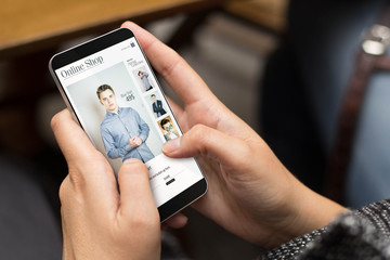 Poster - street girl shopping online online