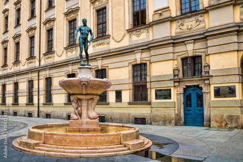 Mata magnetyczna Wrocław, fontanna szermiercza
