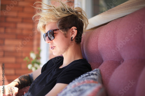 Androgynous Girl With Mohawk Kaufen Sie Dieses Foto Und