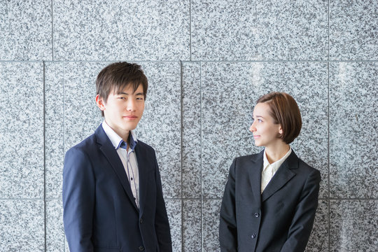 外国人の男女のビジネスイメージ（国際化のイメージ）