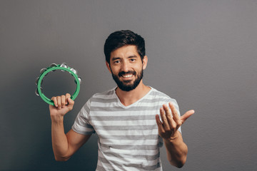 Portrait of Brazilian guy wearing carnival costume