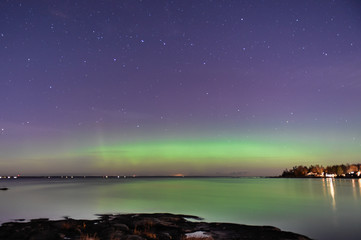 aurora gren sky night water northern light