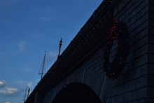London Bridge Wreath In Arizona Free Stock Photo - Public Domain Pictures