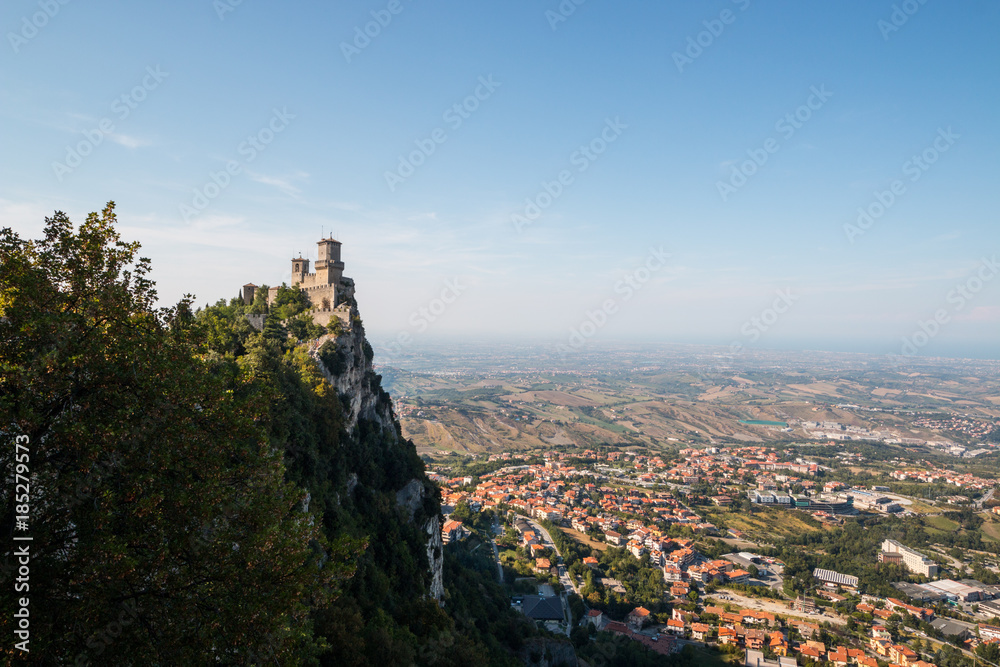 Obraz na płótnie La prima torre chiamata Rocca o Guaita, Città di San Marino, Monte Titano, Repubblica di San Marino w salonie