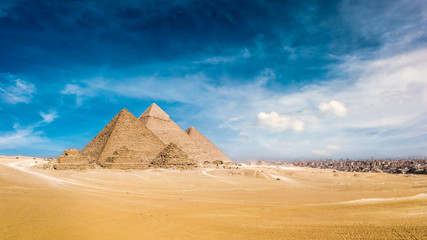 Wall Mural - Panorama of the Great Pyramids of Giza, Egypt