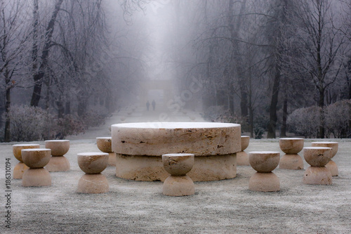 Fotografía Snow on The Table of Silence - masterpiece of Constantin Brancusi