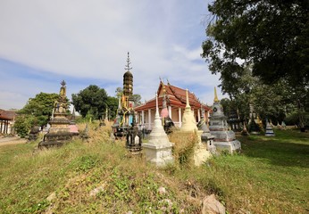 Wall Mural - The building is a combination of important parts of the temple to maintain a good culture.