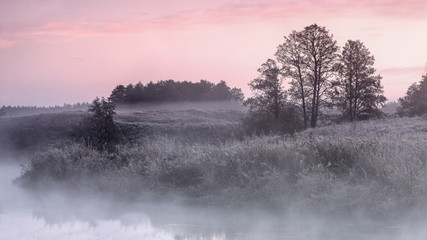  mroźny poranek nad rzeką Łyną