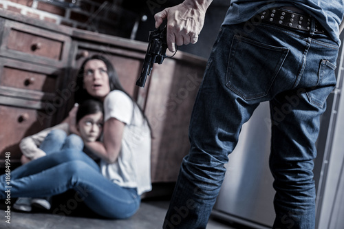 злой человек. Angry man danger. вспыльчивость. Angry man danger. злобный мужик.