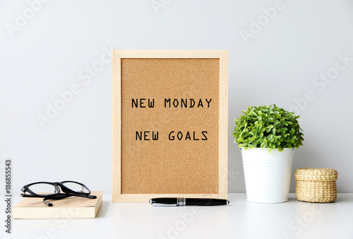 NEW MONDAY NEW GOALS Concept Fototapeta