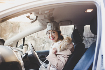 Wall Mural - 車と日本人女性