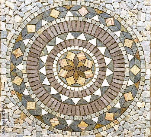 Cuadros en Lienzo Beautiful circle mosaic tile pattern for entrance hall or hallway