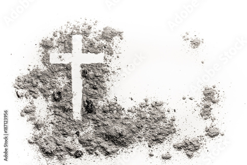 Fotografía Christian cross or crucifix drawing in ash, dust or sand